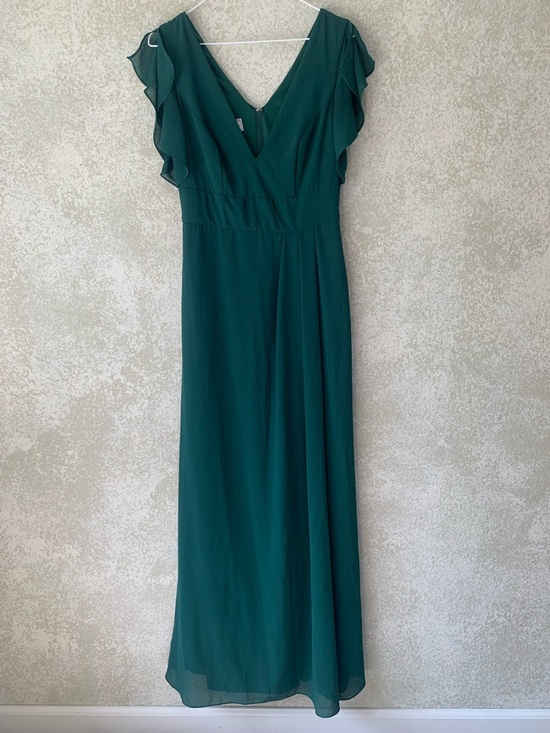 Db Studio Dresses & Skirts - DB Studio Emerald Green V-Neck Ruffle Sleeve Maxi Dress Size 8 Wedding Formal